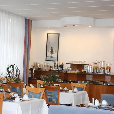 Riesenjunior By Trip Hanau